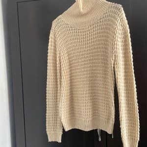 Chunky Knit turtle neck sweater